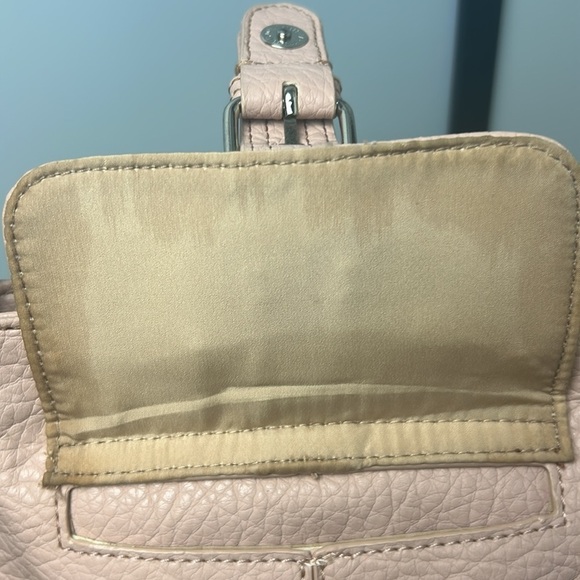 Preloved Nine West Textured Crossbody Adjustable Strap Bag Colour Shade of Peach - Picture 8 of 17